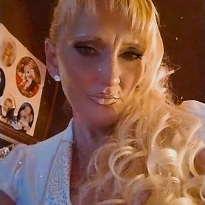 Meet your Posher, Stacey